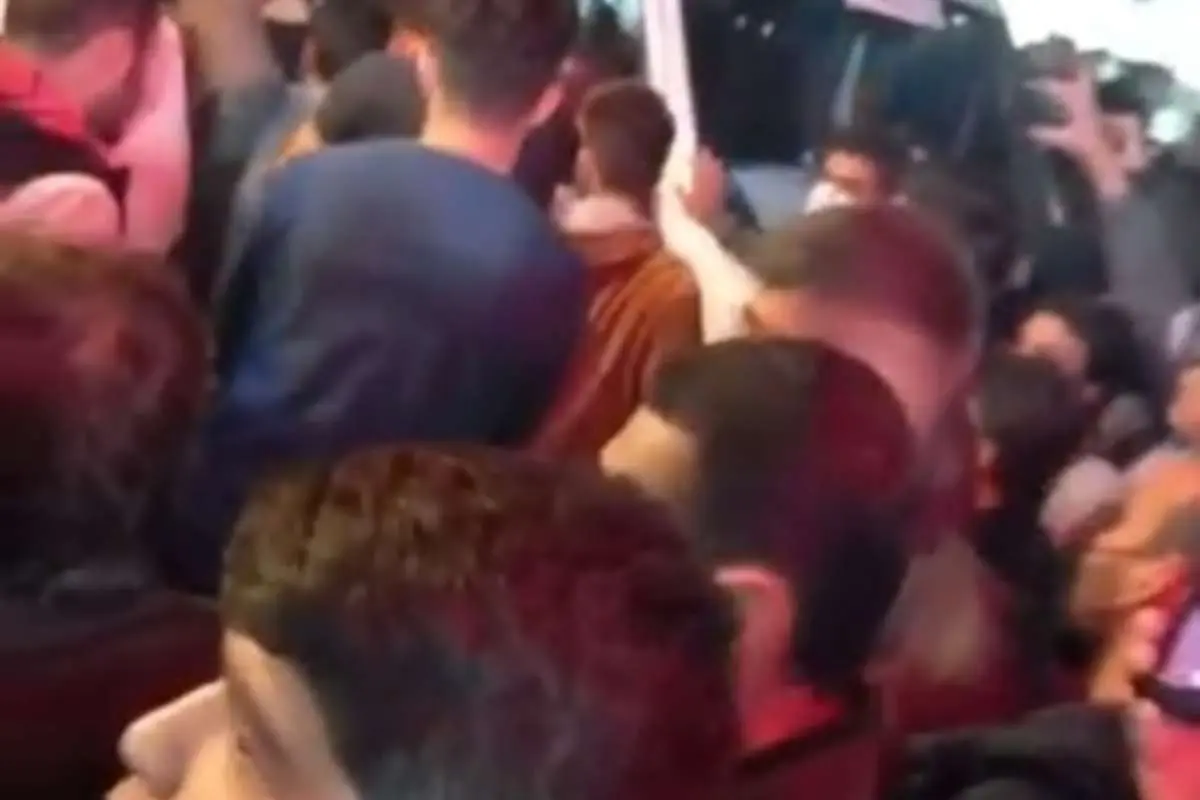حمله مسلحانه به مطب یک پزشک در ایذه با پوشش زنانه
