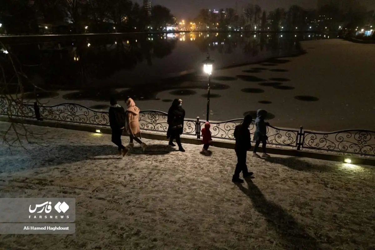 (تصاویر) شب برفی در پارک ائل‌گلی تبریز