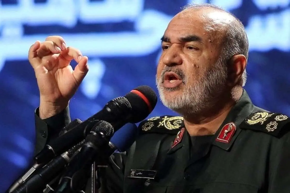سرلشکر سلامی: دشمنان ما در مقابل کرونا در مرحله تسلیم شدن هستند
