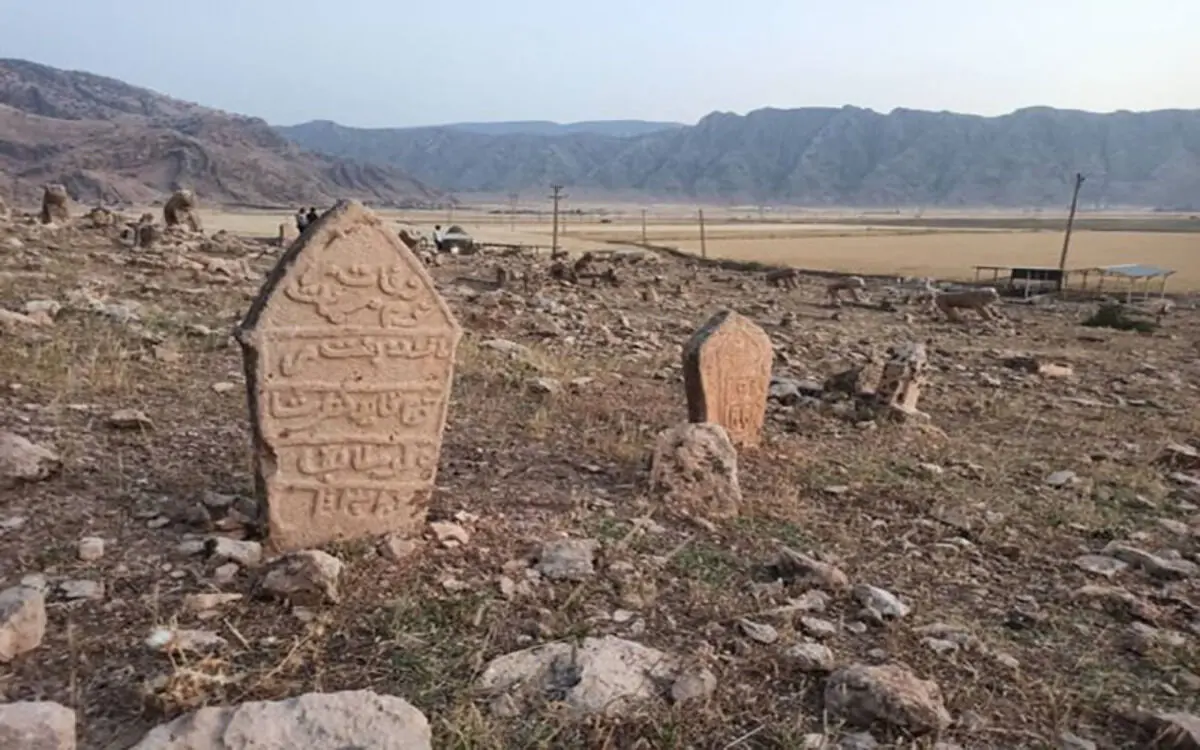 (تصاویر) فاجعه در قبرستان تاریخی شهسوار