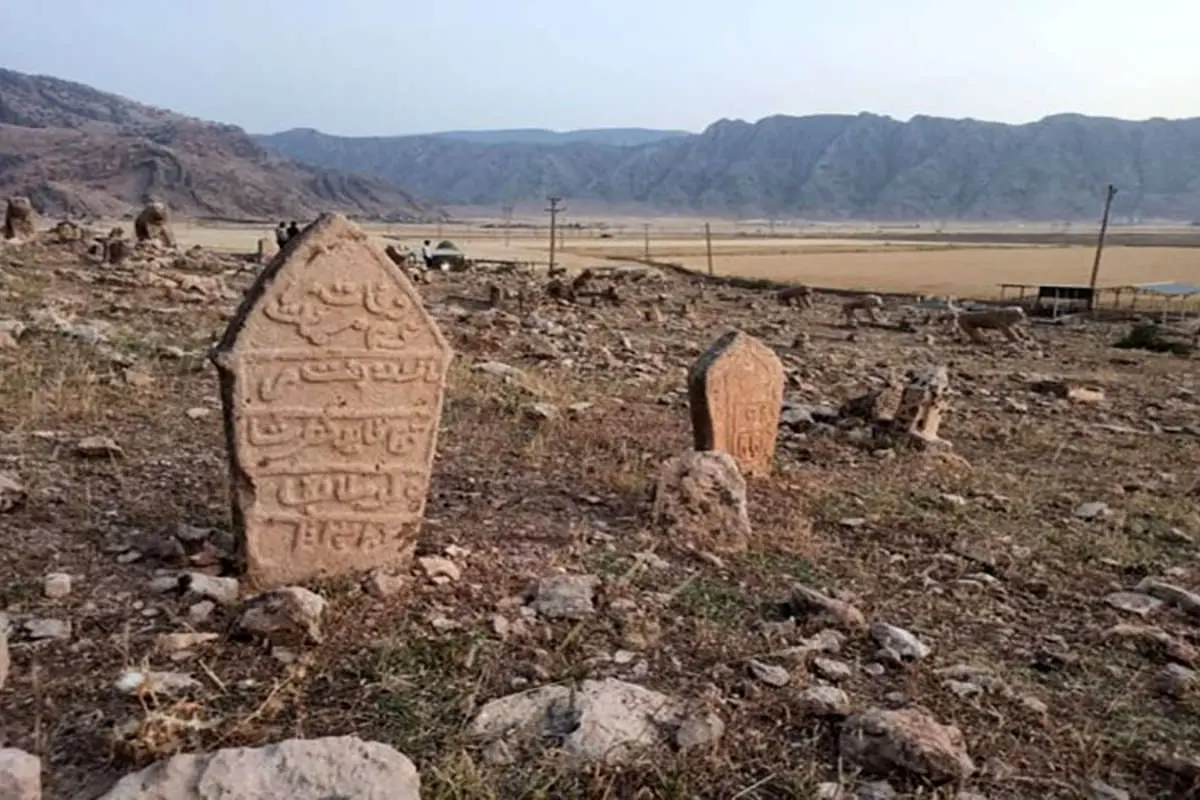 (تصاویر) فاجعه در قبرستان تاریخی شهسوار