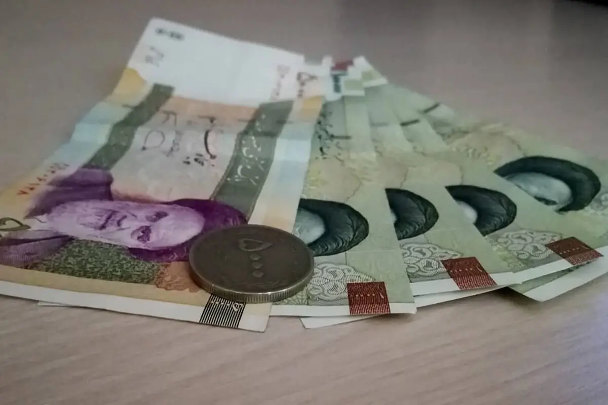 مسئولان چرا از حقوق خودشان در بودجه کم نمی‌کنند؟!