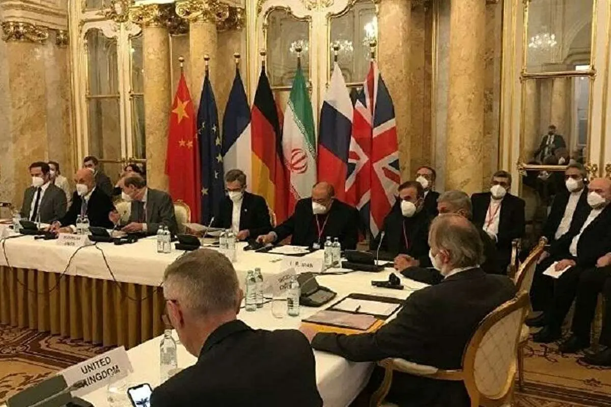 تایید اقناع ایران توسط روسیه و چین برای کنار گذاشتن خواستههای حداکثری
