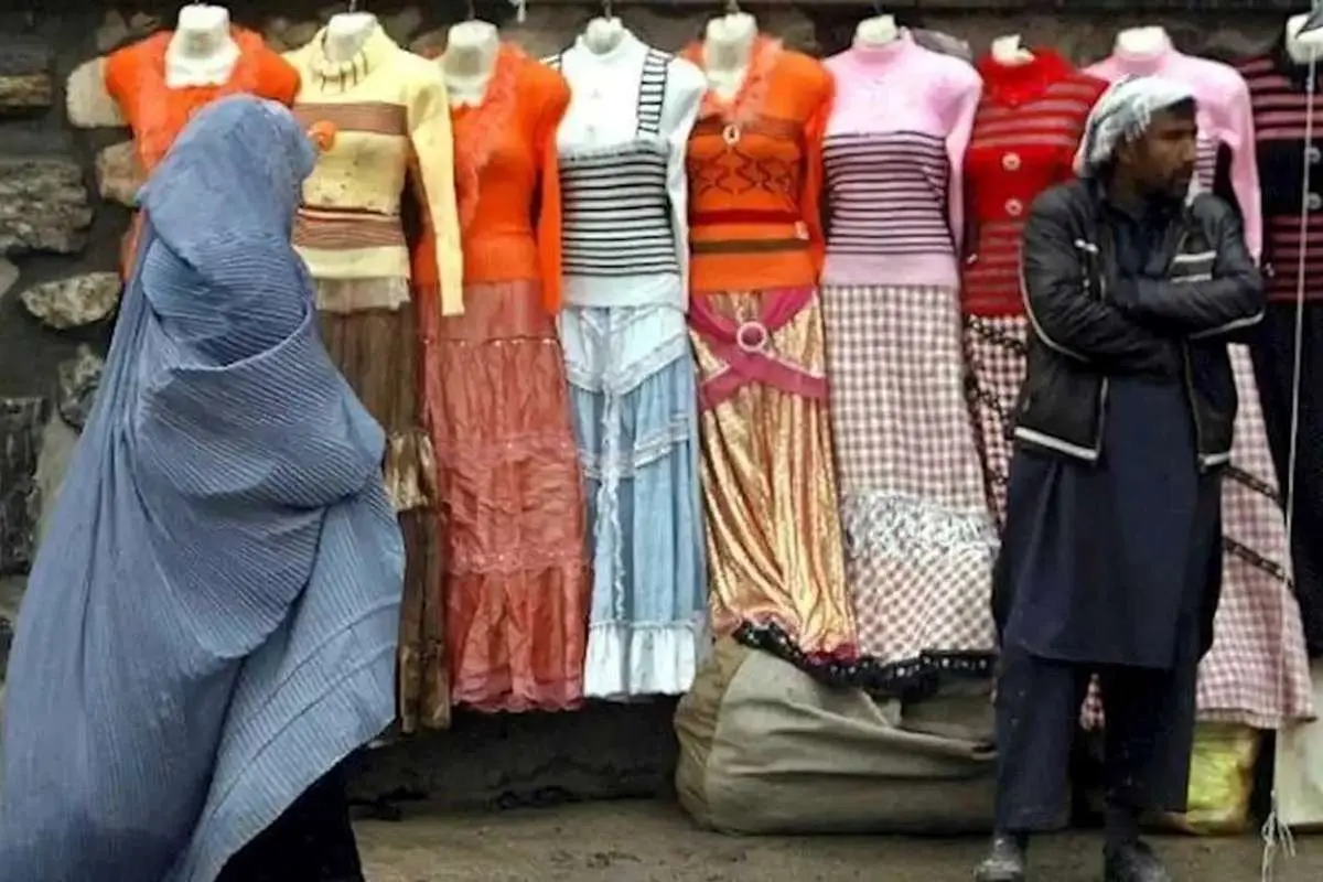(ویدئو) چرا طالبان دشمن سر مانکنهاست و به بدن آنها کاری ندارد