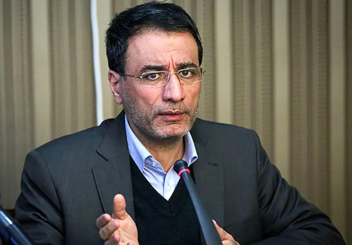 فرجی دانا، دبیر فرهنگستان علوم شد