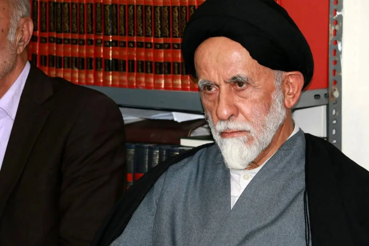 روحانی اصلاح‌طلب: دلم بسیار برای رئیسی می‌سوزد