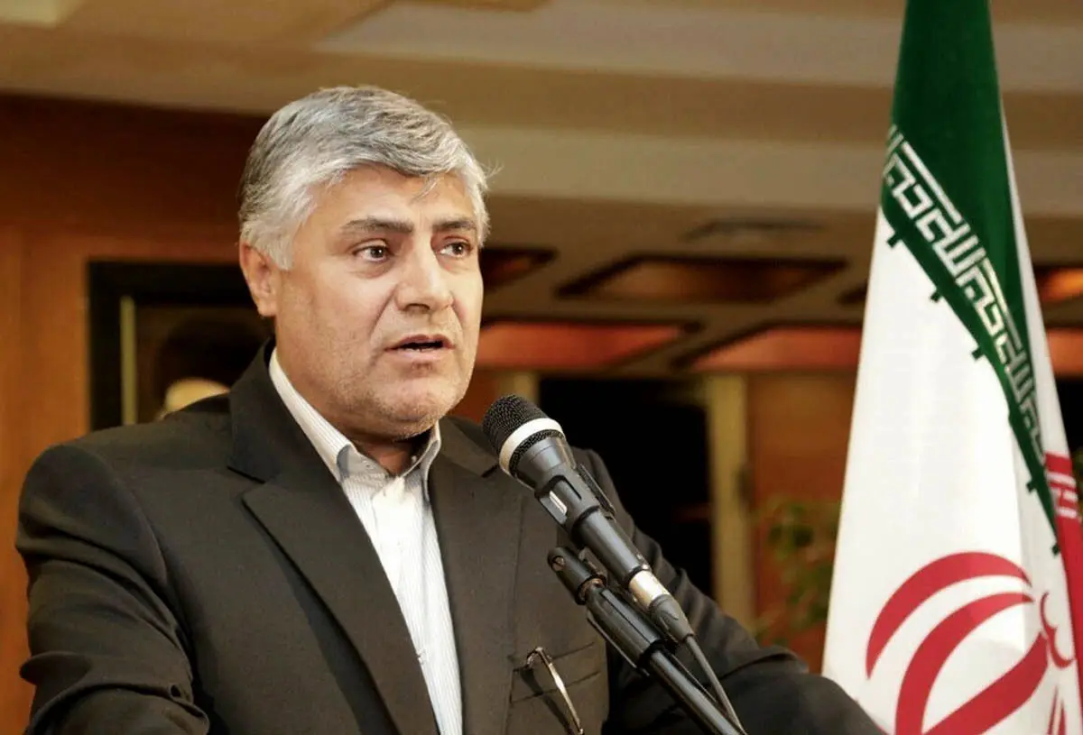 «چرا باید از کشور‌های همسایه مطلع شویم که تولیداتمان استاندارد نیست؟»