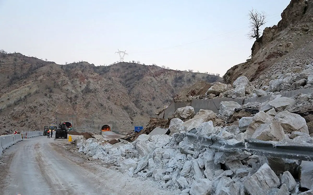 خطر ریزش کوه‌های شمال تهران در زلزله
