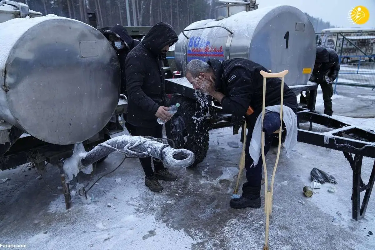 (تصاویر) پناهجویان در سرما و یخبندان مرز بلاروس و لهستان