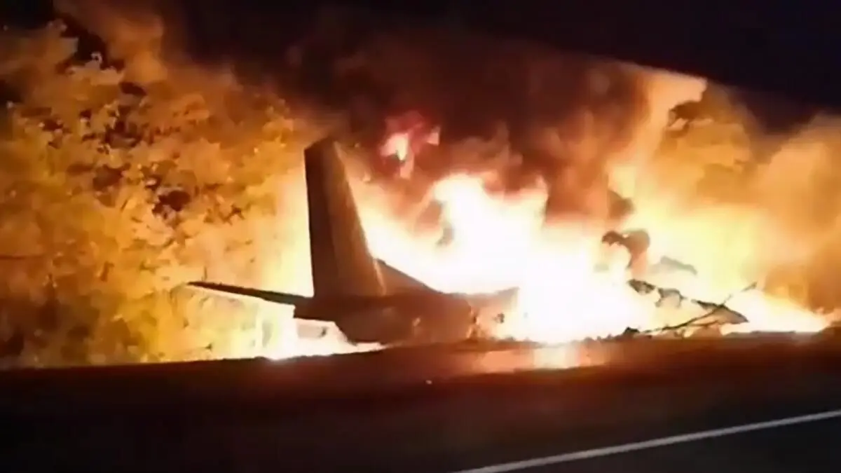 (ویدئو) لحظه سقوط یک هواپیما در سن دیگوی آمریکا
