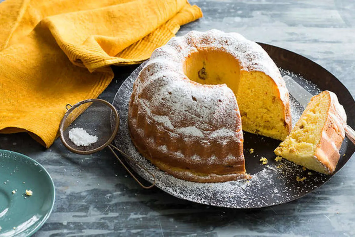 طرز تهیه کیک زعفرانی؛ طعم دلپذیر زعفران و گلاب