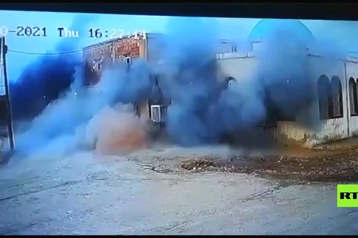 (ویدئو) لحظه اصابت راکت به مسجدی در حسکه