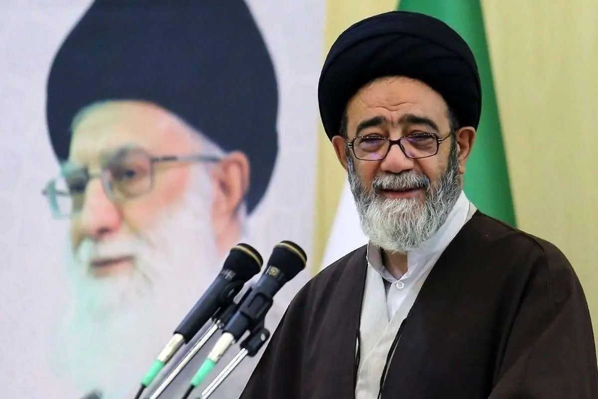 «اوباما برای حل مسائل منطقه به رهبر انقلاب نامه نوشته بود»