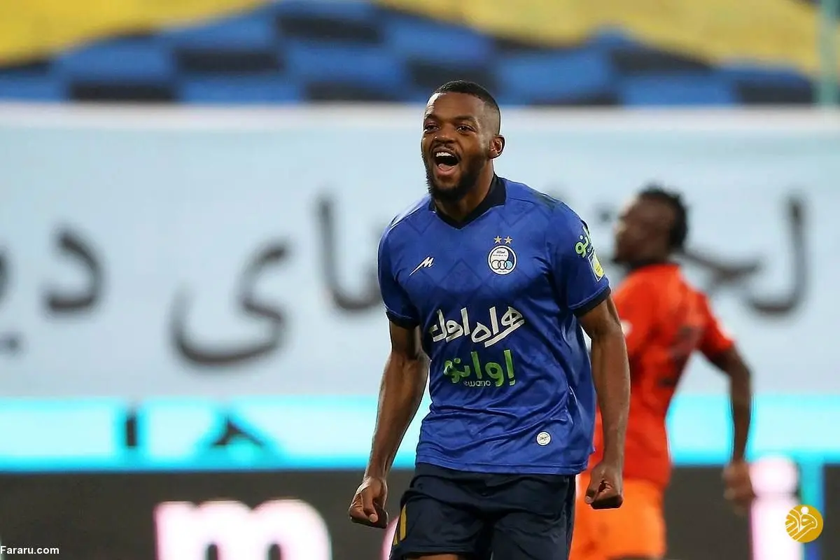 کنایه پرسپولیسی‌ها به کوین یامگا