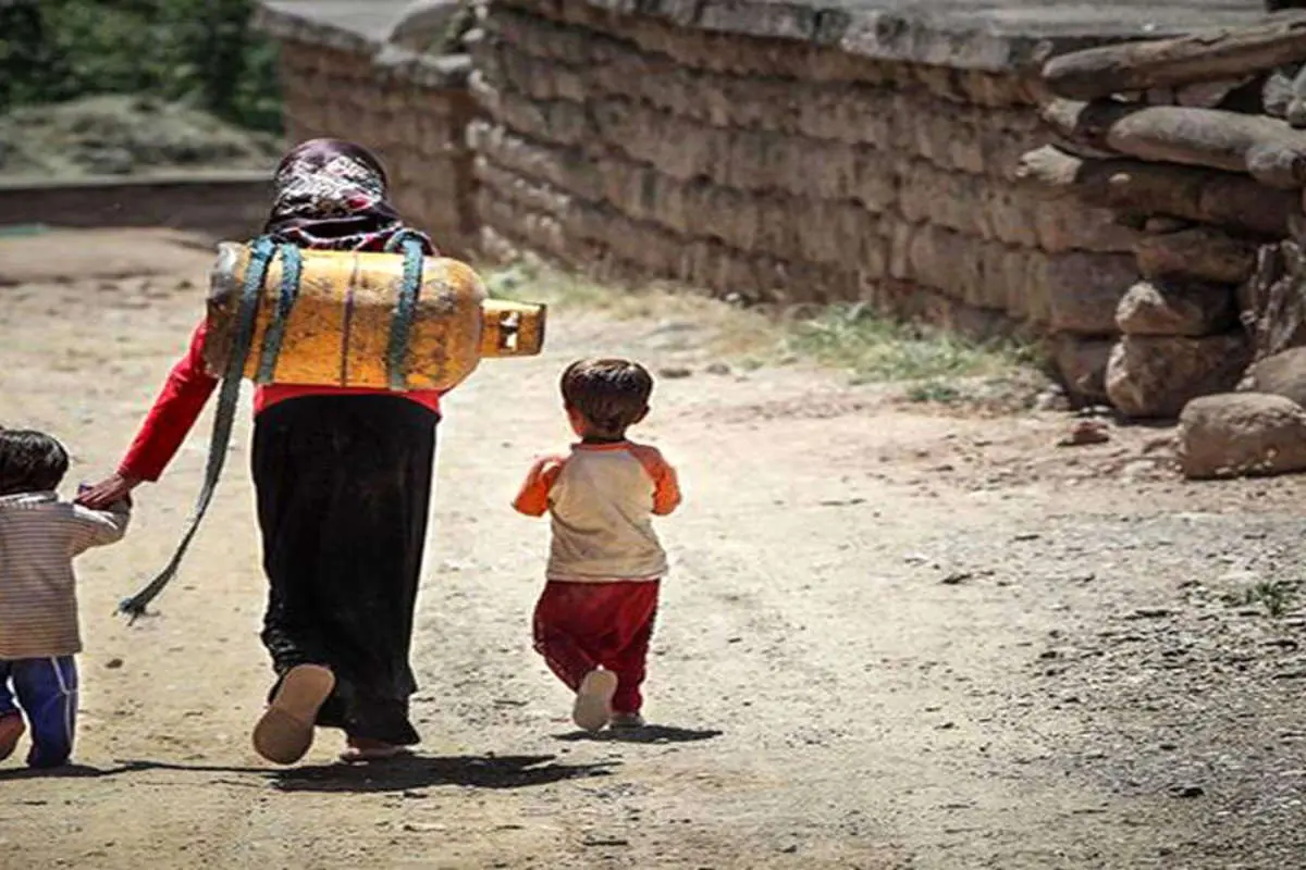شوخی تلخ با خط فقر؛ خجالت بکشید از مردم!