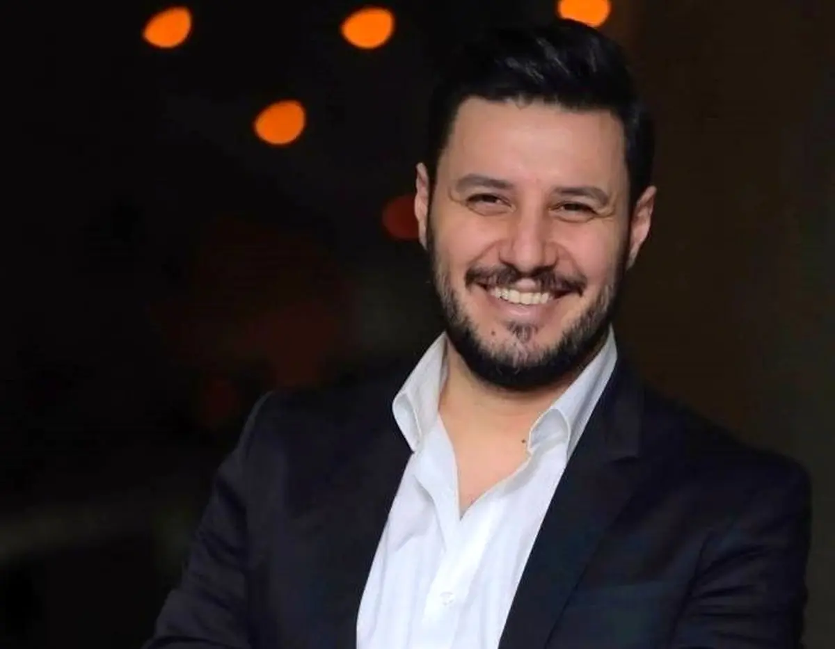 عکس زیرخاکی از جشن تولد ۲۰ سالگی جواد عزتی