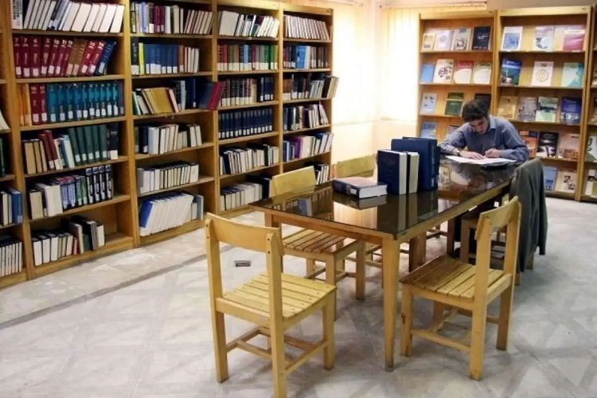نقدی بر کتابخوانی در جامعهی معاصر ایرانی