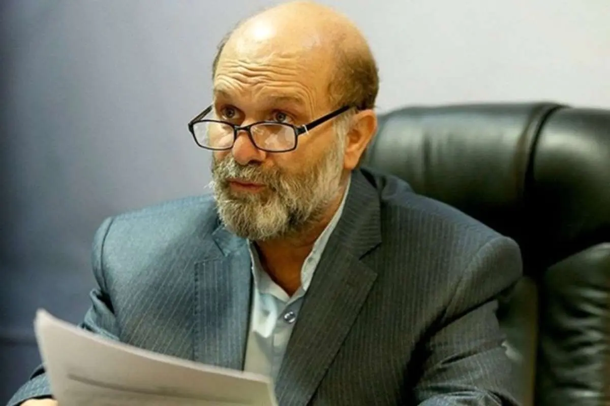 وکیل خاتمی به شریعتمداری: اسناد را رو کنید
