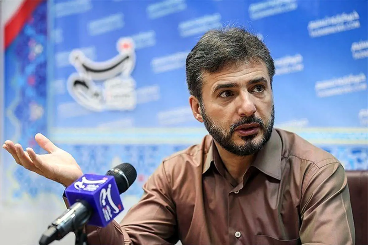 سیدجواد هاشمی: تلویزیون در سریال‌های سیاسی غرق شده!
