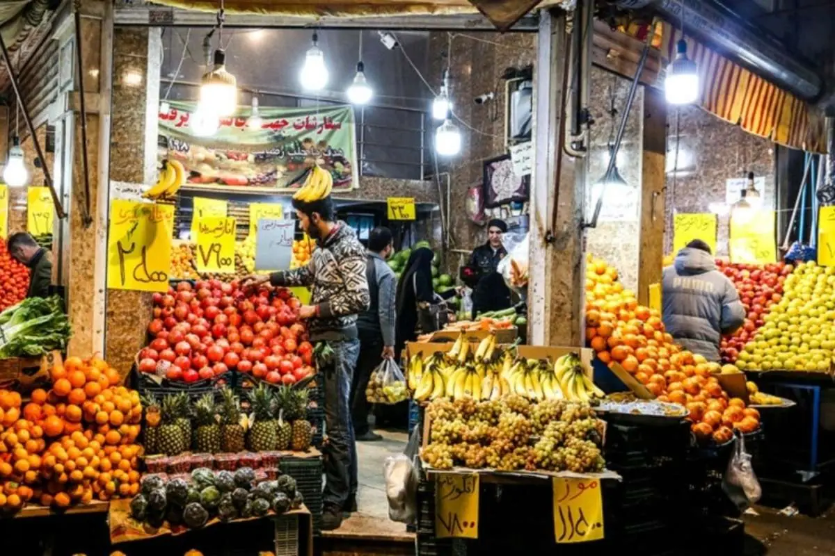 قیمت انواع میوه در بازار؛ از سیب فوجی و انبه پاکستان تا فیسالیس و کیوی سرخ