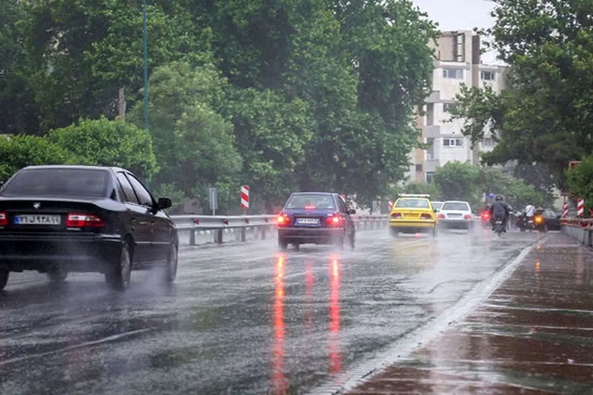 بارش برف و باران و آبگرفتگی معابر در تهران