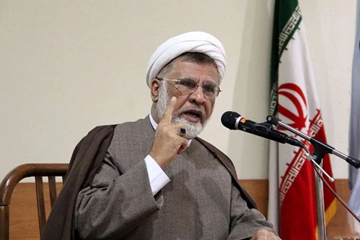 انتقاد فاضل میبدی به سخنان ائمه جمعه درباره دوچرخه سواری و اسب دوانی زنان