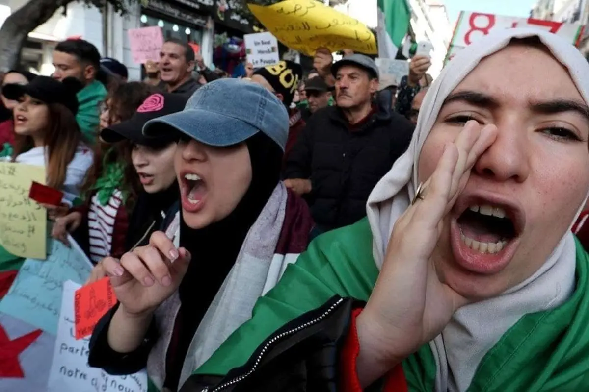 همه میخواهند از این کشور بروند!