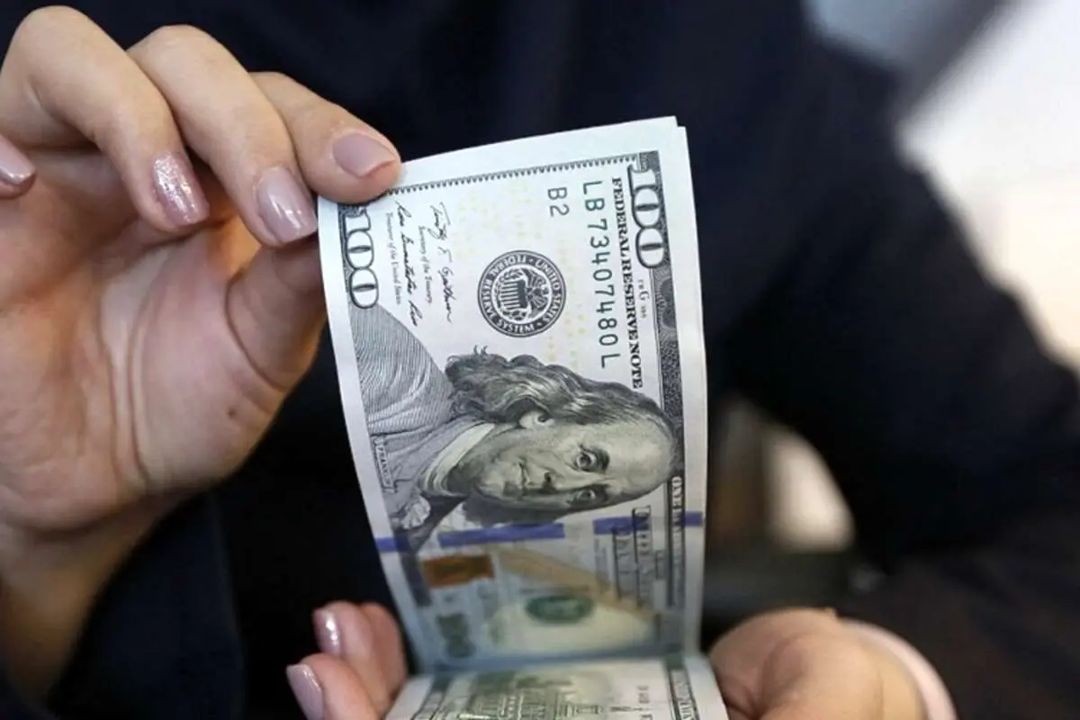 پیشبینی قیمت دلار ۲ بهمن ۱۴۰۰؛ یورش به کانال ۲۸ هزار تومان؟