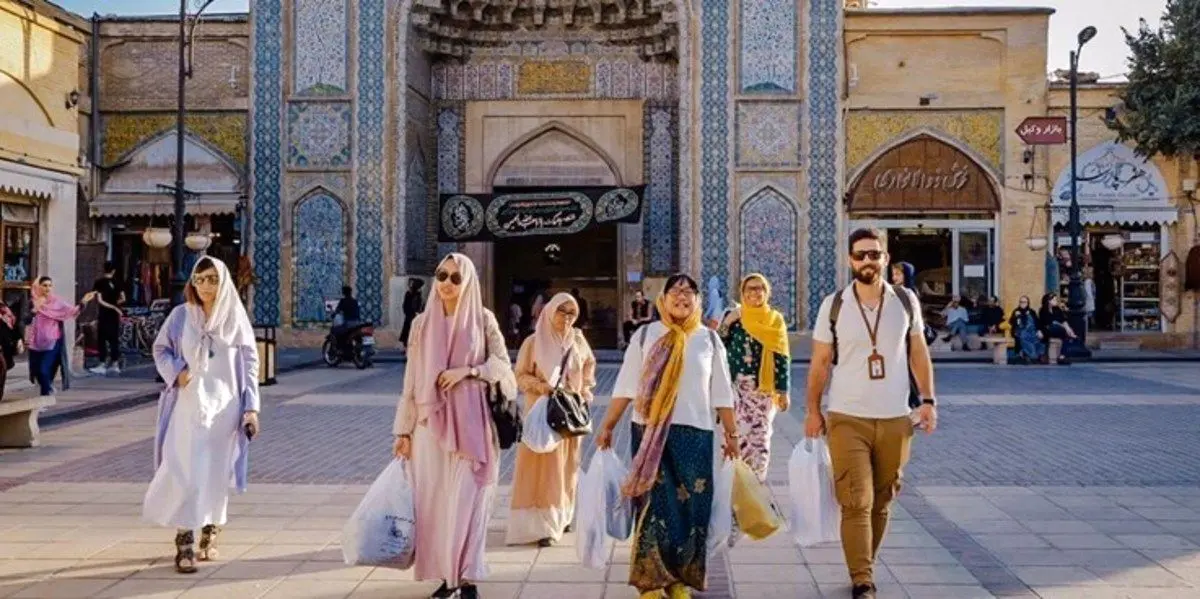 چرا موبایل گردشگران خارجی در ایران مسدود می‌شود؟