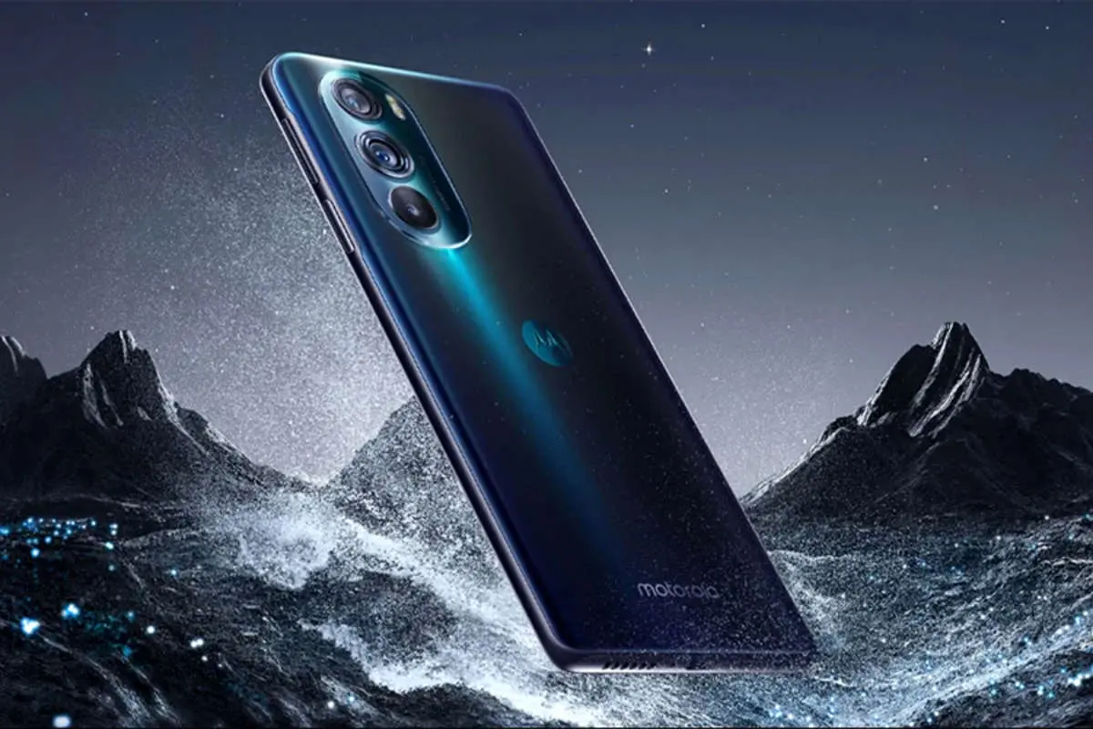 افشای نخستین تصاویر از گوشی موتورولا Edge 30 Pro