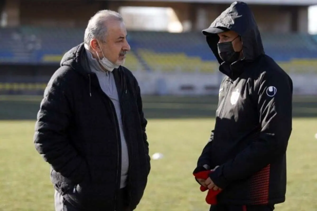 مخالفت مدیرعامل پرسپولیس با استعفای گلمحمدی
