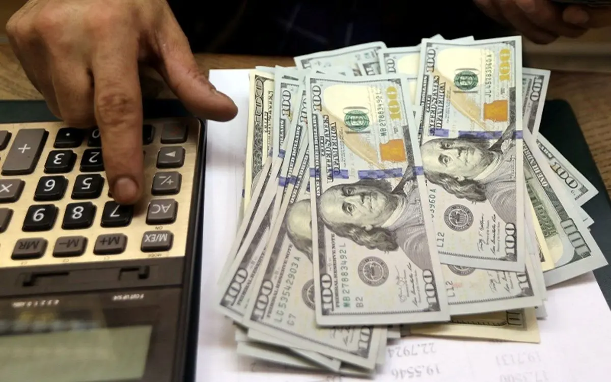 پیش‌بینی قیمت دلار امروز پنجشنبه ۷ بهمن ۱۴۰۰