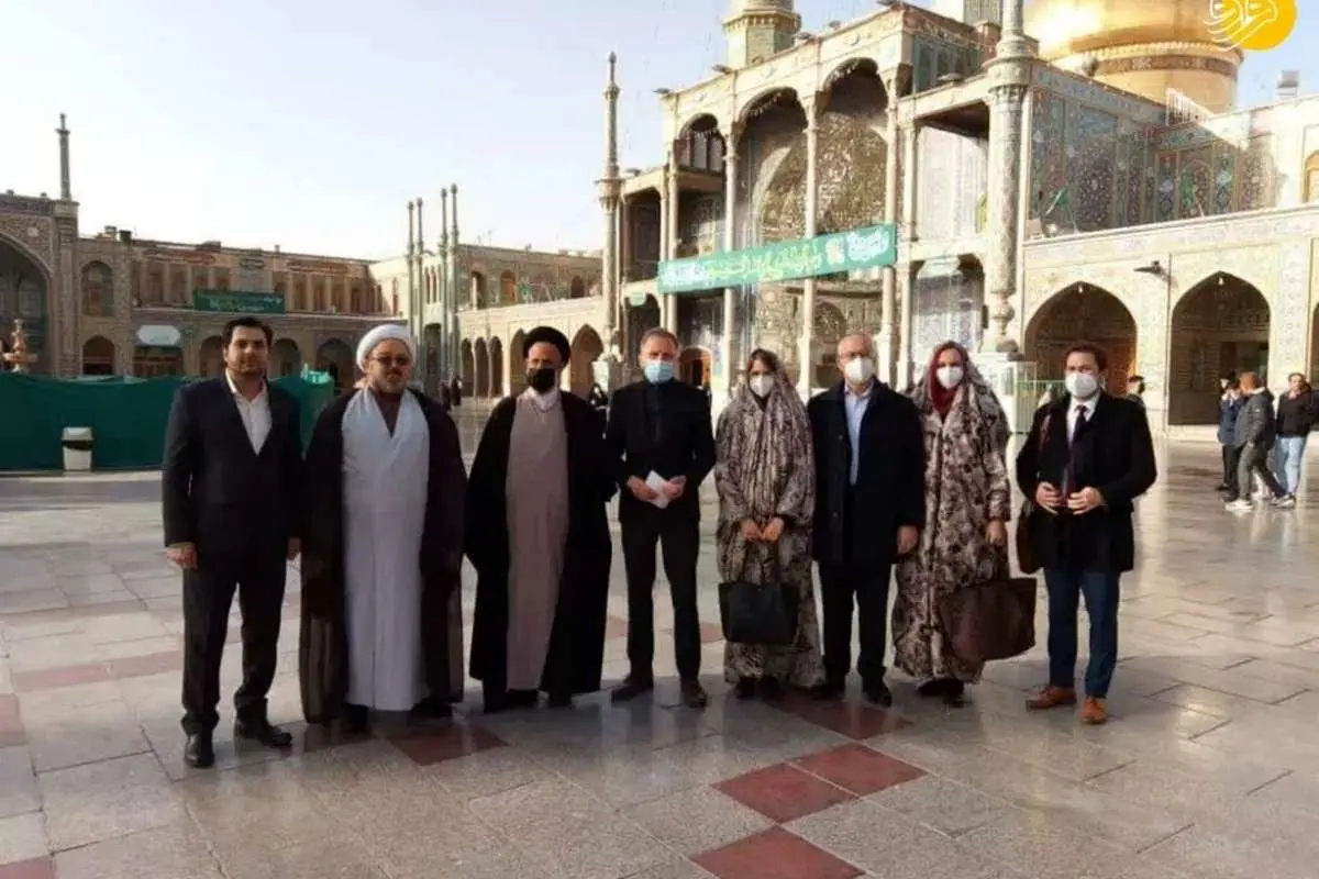 (تصاویر) سفیر آلمان در حرم حضرت معصومه(س)