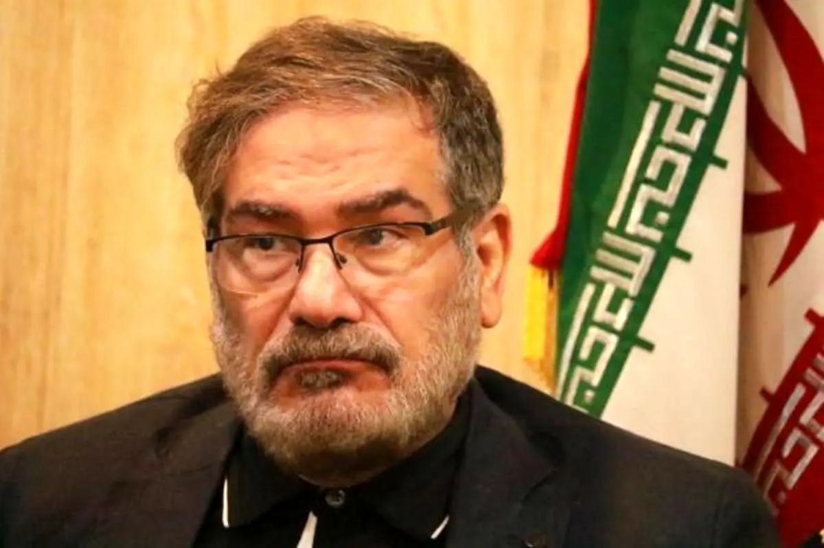 انتقاد نورنیوز از خبر کیهان درباره تماس شمخانی با شریعتمداری