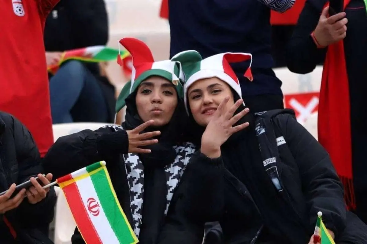 (تصاویر) حضور زنان در ورزشگاه آزادی