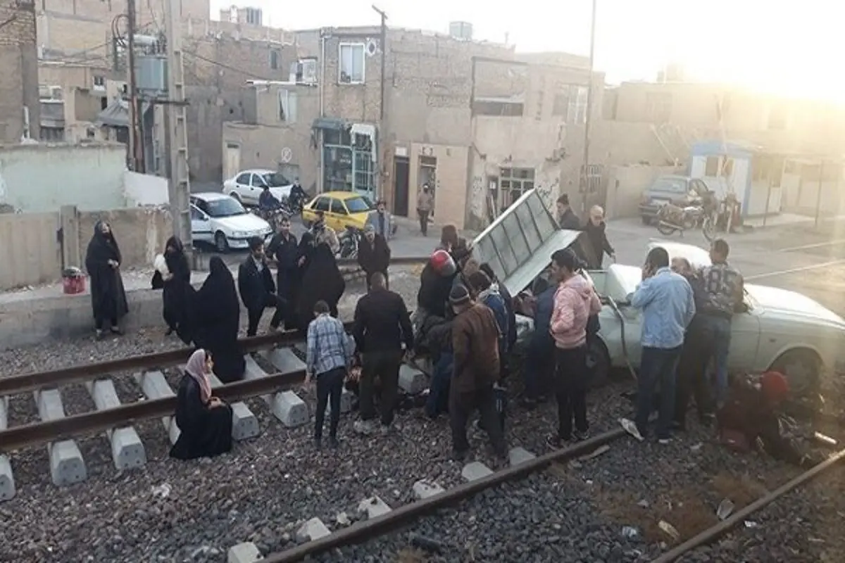 جزئیات جدید از تصادف قطار با وانت در ایستگاه ورامین