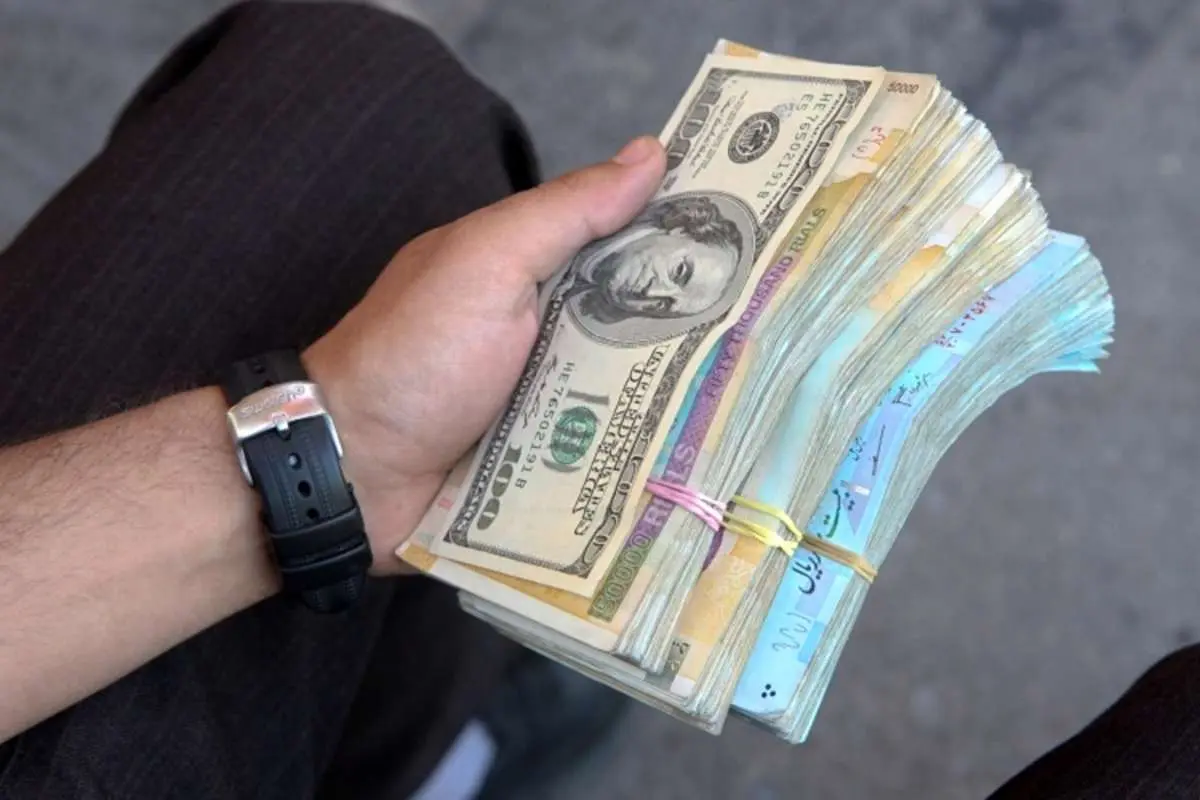 پیشبینی قیمت دلار امروز ۲۹ دی ۱۴۰۰