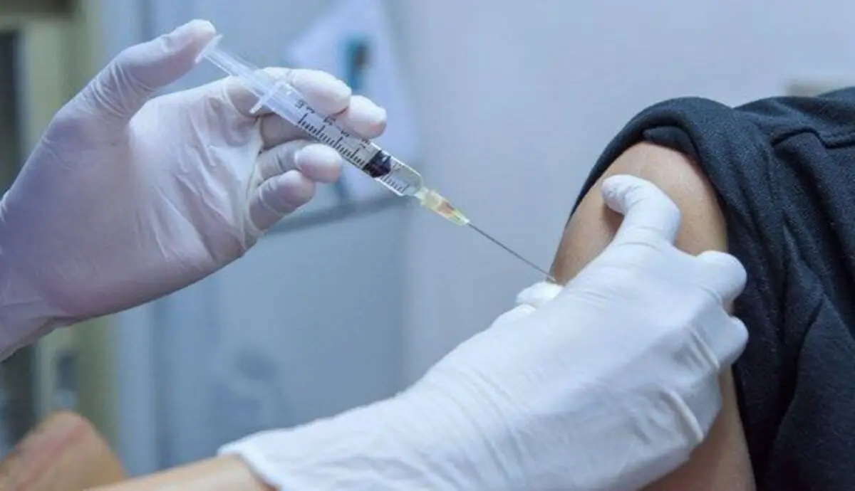 ریسک ابتلا به اومیکرون در واکسن نزده‌ها