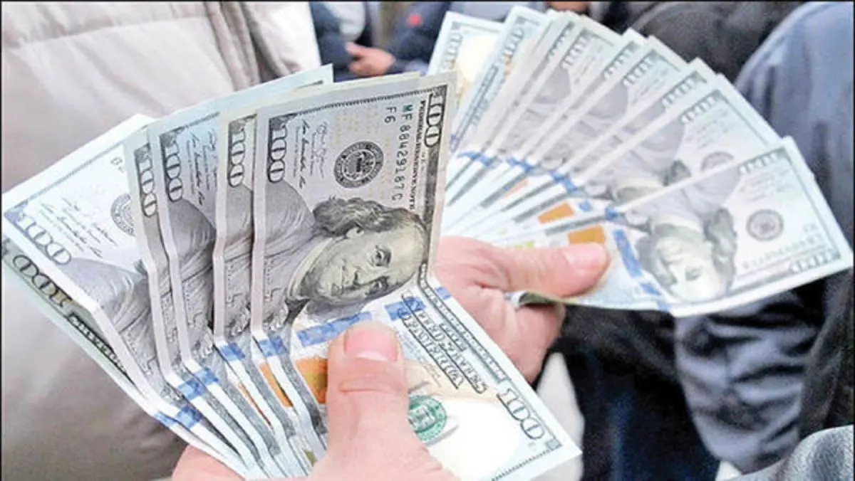 بندبازی دلار در مرز ۲۸