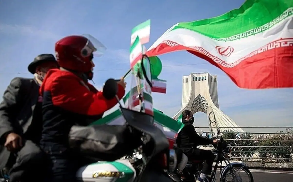 روزنامه جمهوری اسلامی: کرونا رفتنی است، ۲۲ بهمن ماندنی است