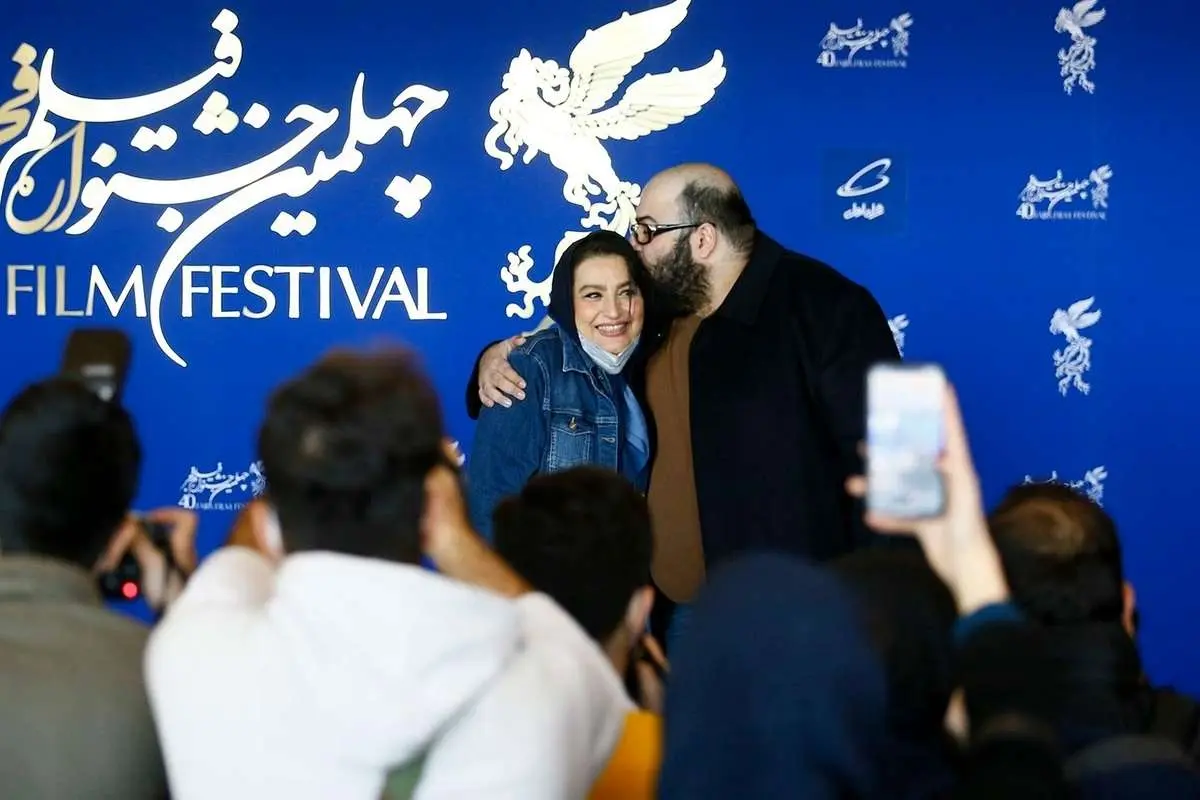 (تصاویر) بازیگران و عوامل فیلم «بیرو» در جشنواره فیلم فجر