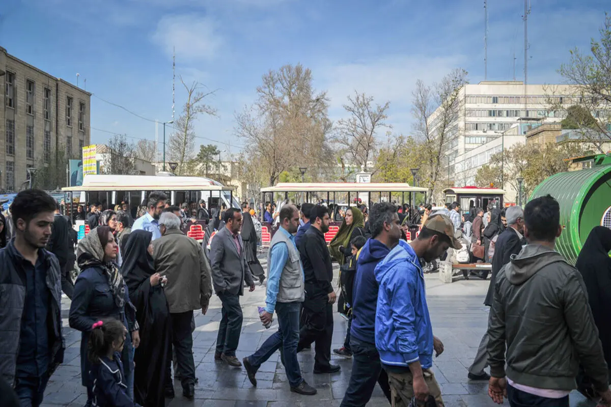 روزنامه جمهوری اسلامی: فاصله طبقاتی در کشور غوغا می‌کند
