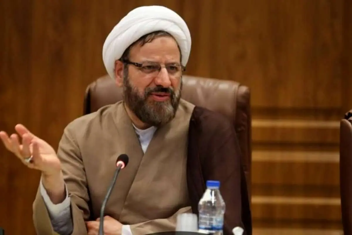 احمد واعظی: فضای رسمی حوزه با «آزادی بیان حقیقی» فاصله دارد