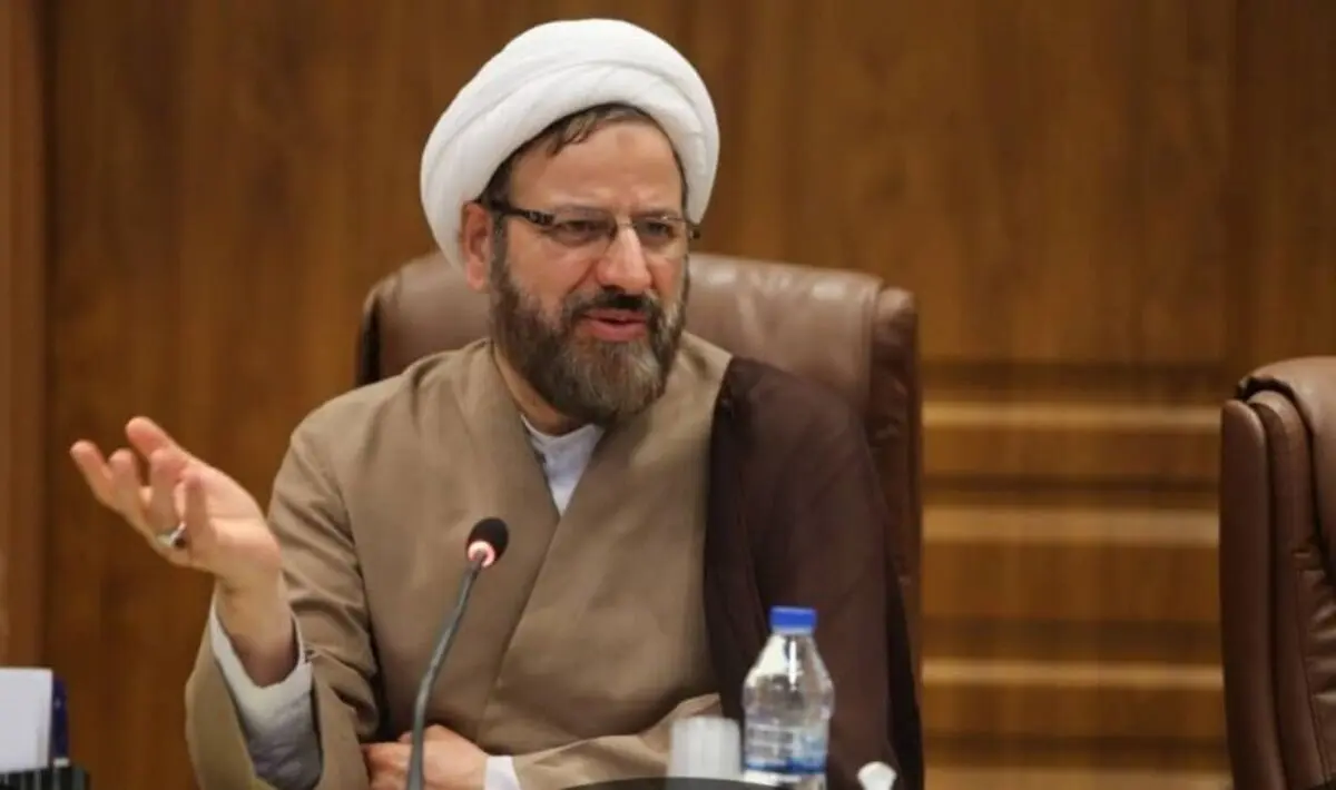 احمد واعظی: فضای رسمی حوزه با «آزادی بیان حقیقی» فاصله دارد