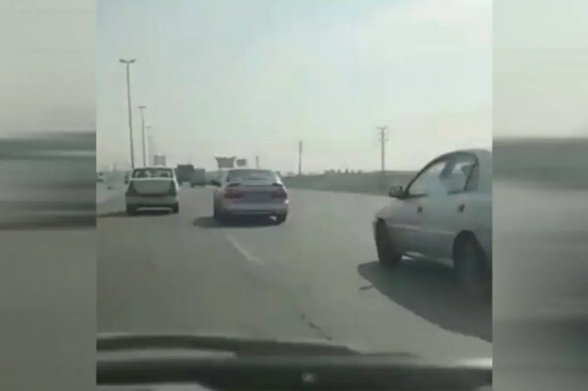 (ویدئو) کورس جنون‌آمیز با ماکسیما وسط اتوبان