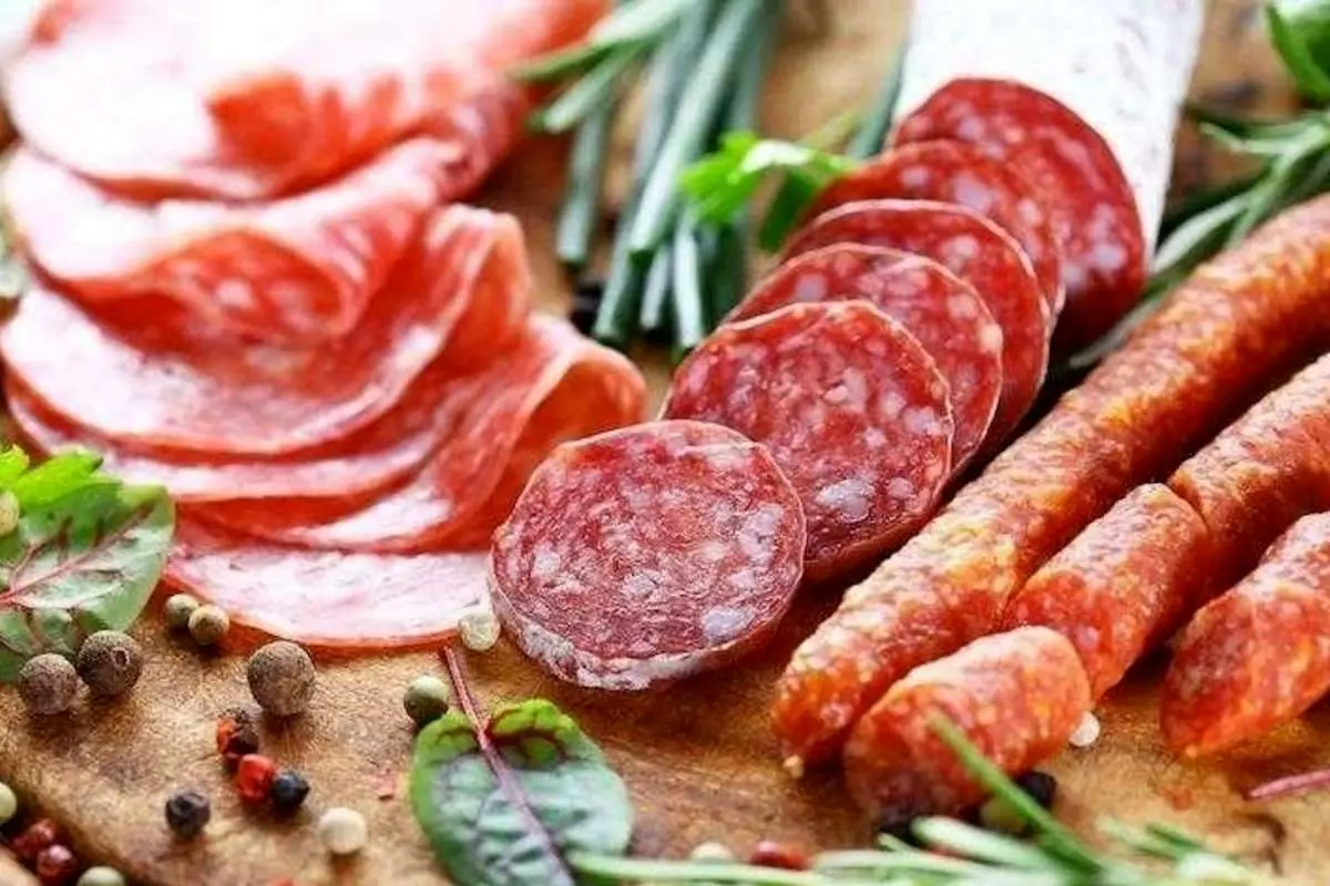 قیمتهای نجومی سوسیس و کالباس