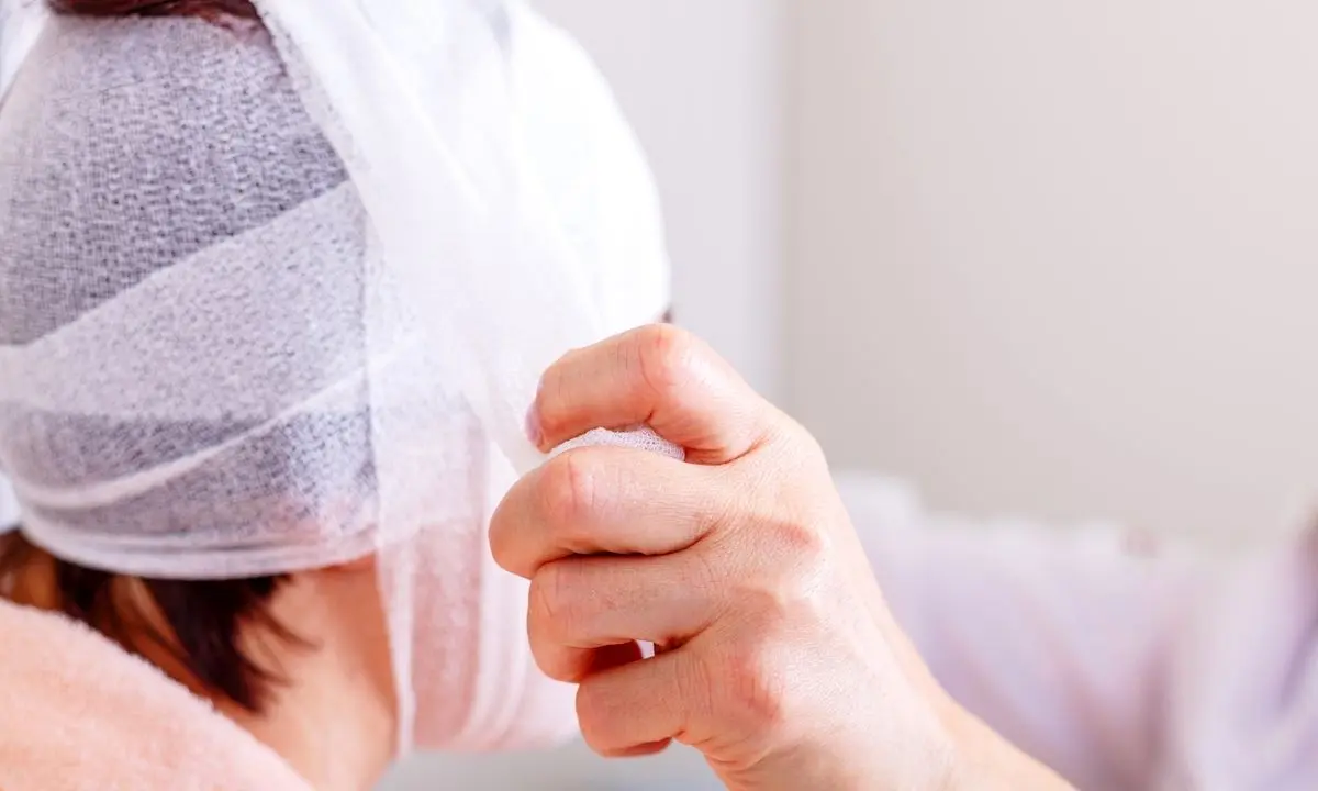 (ویدئو) راننده بی احتیاط یک دختربچه را زیر گرفت