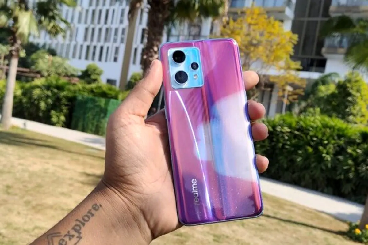 عرضه گوشی‌های Realme 9 Pro Plus با قابلیت تغییر رنگ قاب