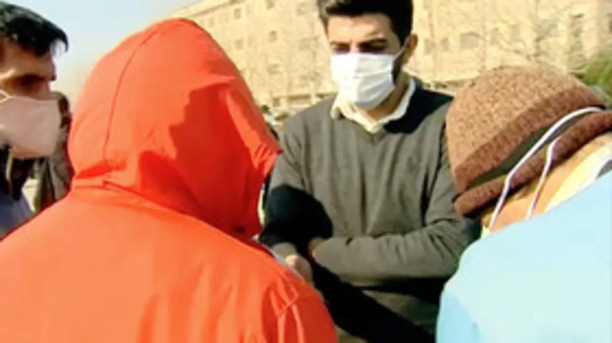 (ویدئو) معتادان سارقی که خودشان را پلیس مواد‌ مخدر جا می‌زدند!
