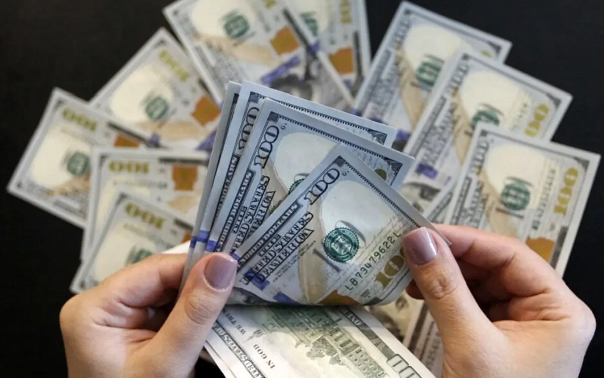 پیش‌بینی قیمت دلار امروز دوشنبه ۲۵ بهمن ۱۴۰۰